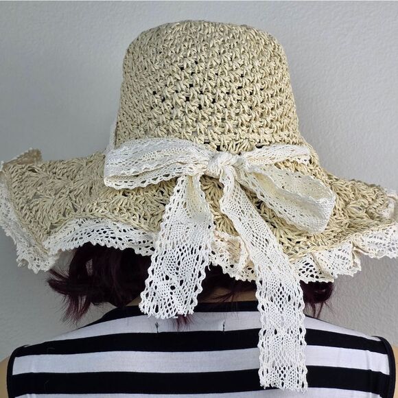 🔸️⏭️NWT Cream Wide Brim Ruffled Lace Straw Hat - Picture 5 of 13